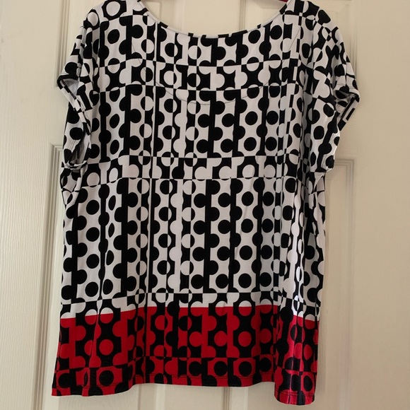 Top - Picture 2 of 2